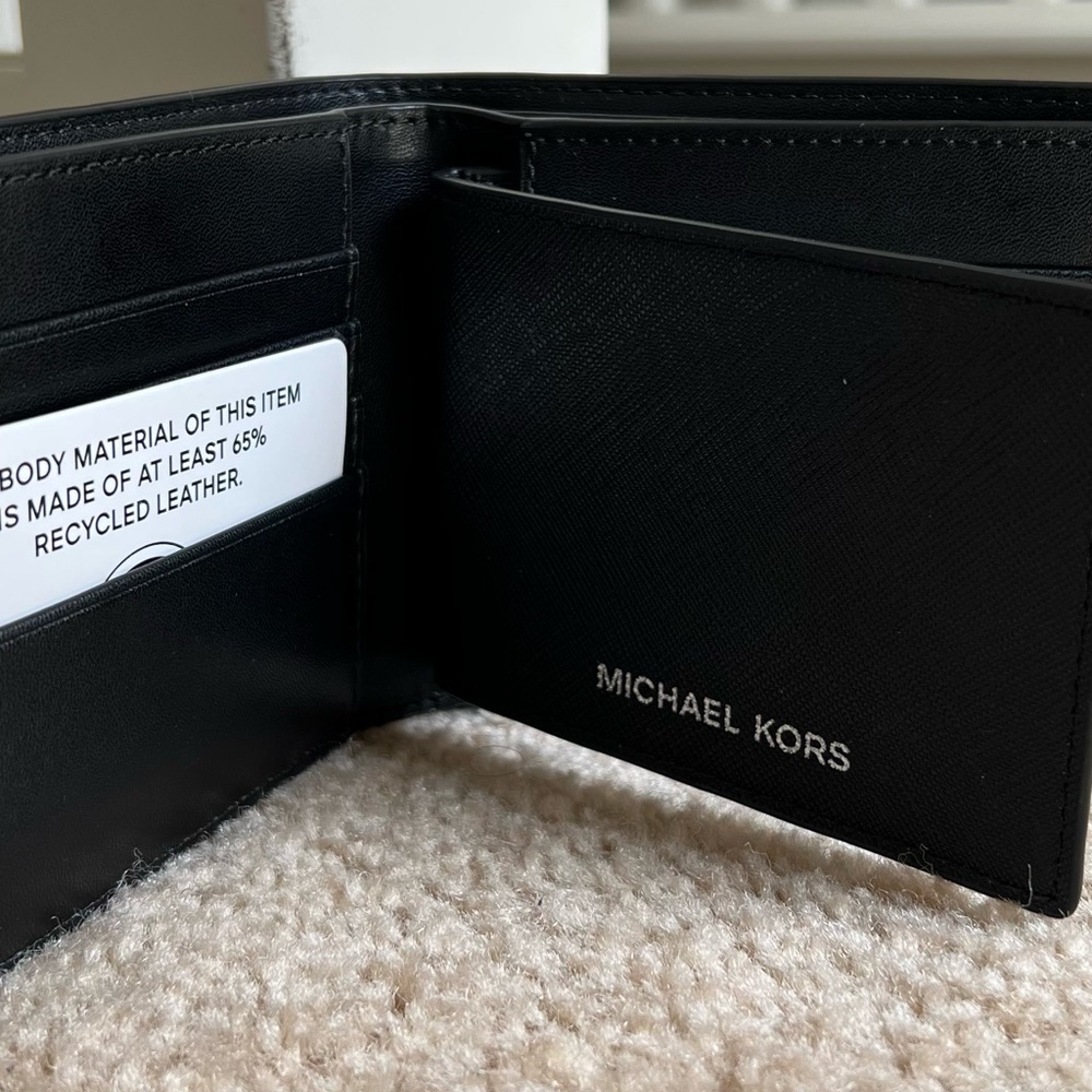 Michael Kors Men's Billfold with Passcase Wallet Black - Picture 4 of 7